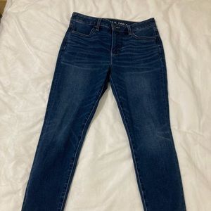 American Eagle Outfitters Dream Super High-Waisted Jegging